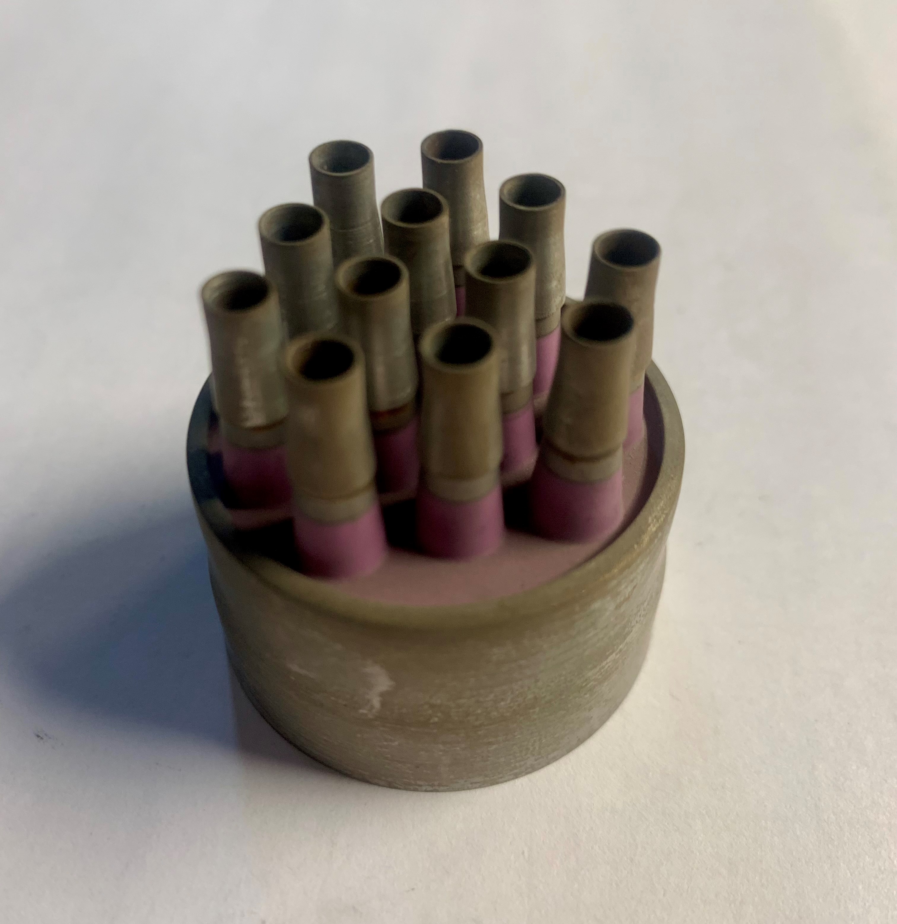 Изоляторы металлокерамические